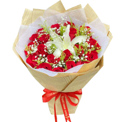 惠州19朵红玫瑰1支百合，永恒之美